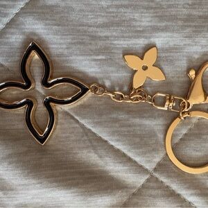 Unbranded clover bag charm